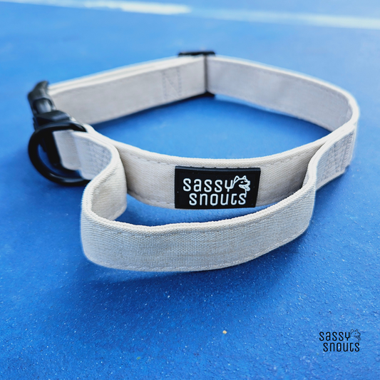 Classic Collar with Handle in Sand